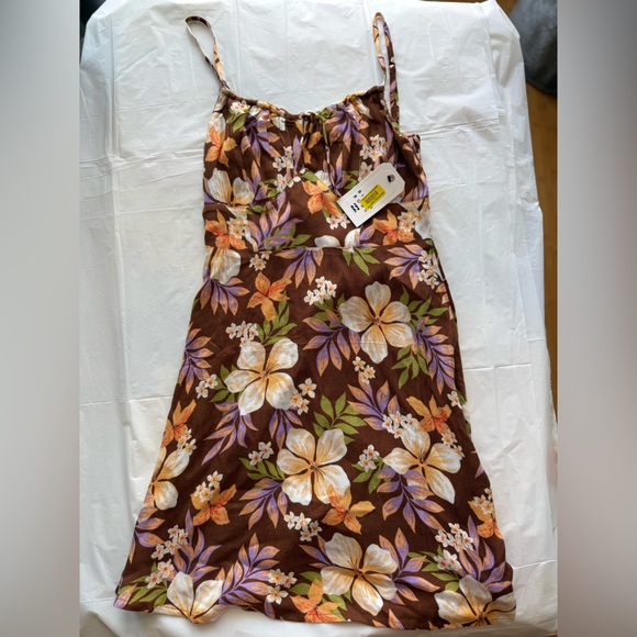 Billabong Dresses & Skirts - Billabong Brown Floral Dress NWT